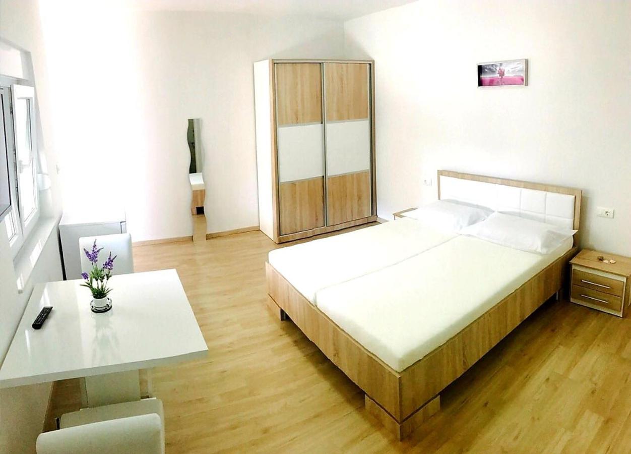 Apartmani Maki Omiš Exterior foto
